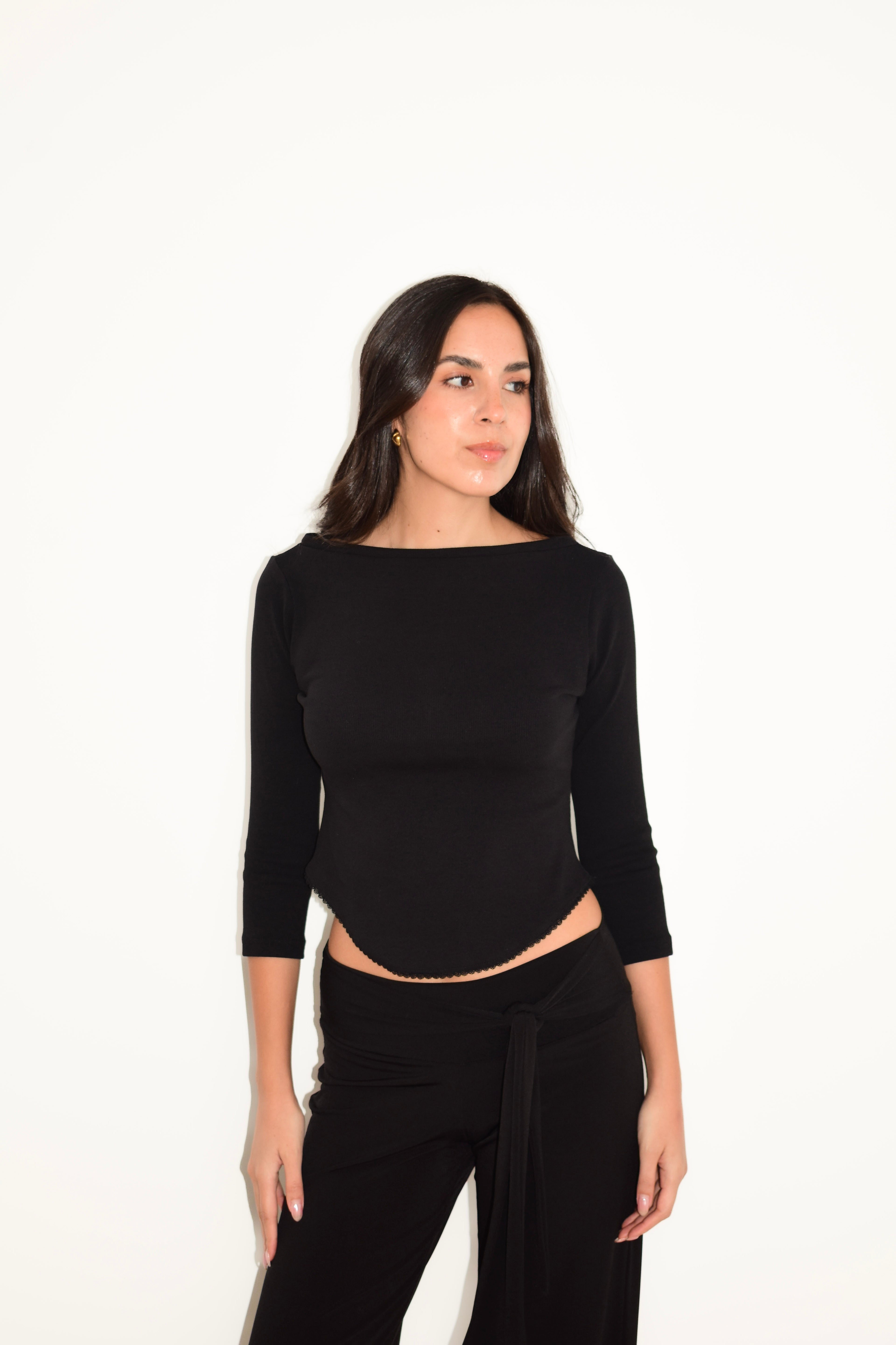 MILA TOP BLACK