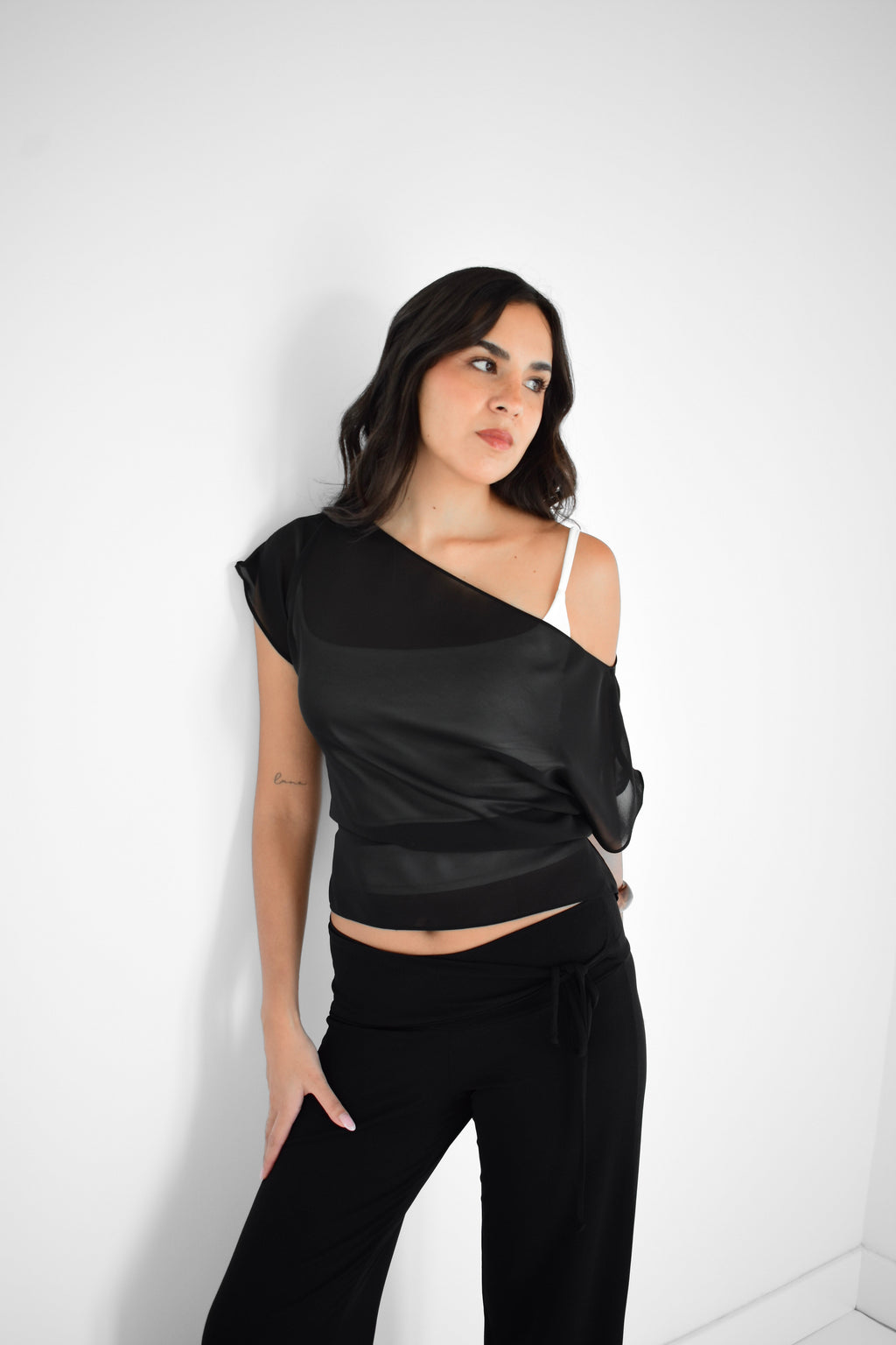 LENA TOP BLACK